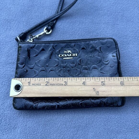 Coach Corner Zip Wristlet Signature Logo Embossed Patent Leather Black - Picture 4 of 8